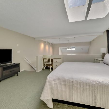 359 Edgewater Inn تشارليفويكس المظهر الخارجي الصورة