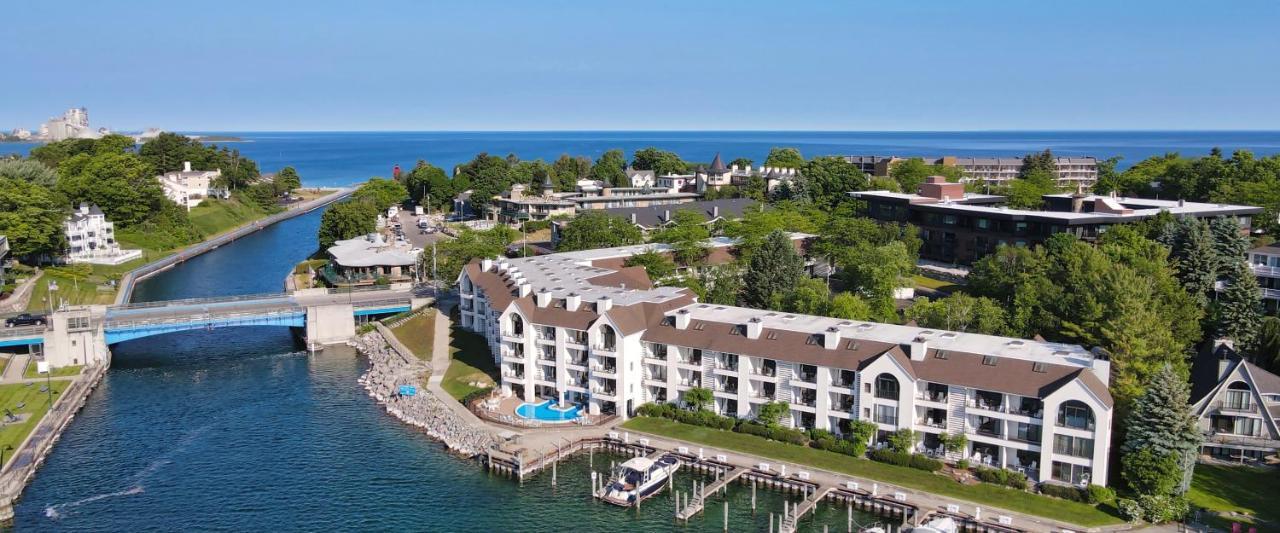 359 Edgewater Inn تشارليفويكس المظهر الخارجي الصورة
