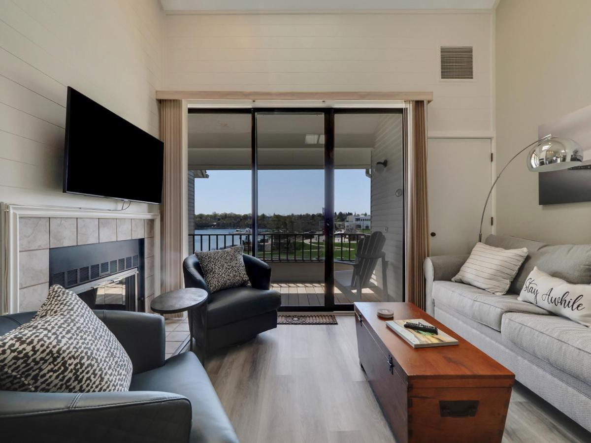 359 Edgewater Inn تشارليفويكس المظهر الخارجي الصورة